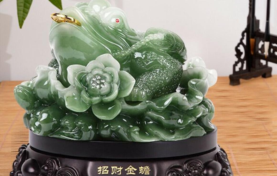 What is Jade Currency (JADE)?
